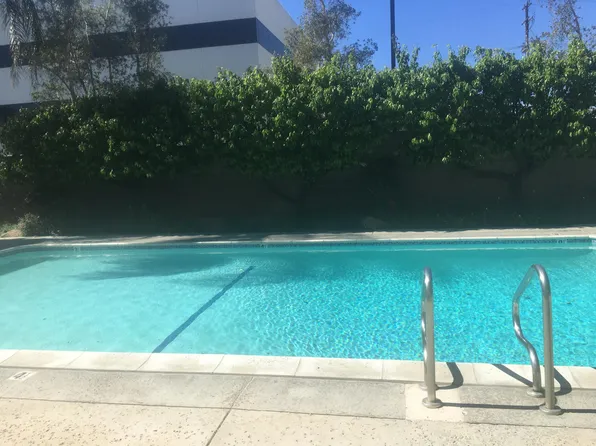 6815 Remmet Ave Unit 222, Canoga Park, CA 91303