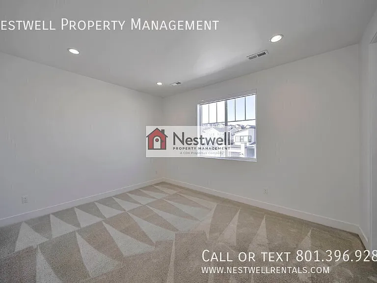 2346 E Snowy Peak Dr — Photo 21