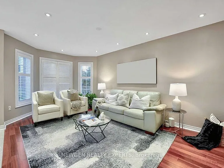 68 Root Cres E #UPPER — Photo 9