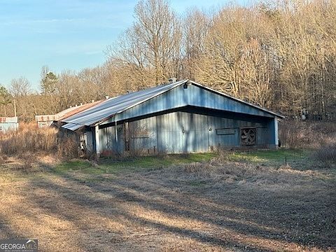 2nd image of 775 Riverbend Rd
