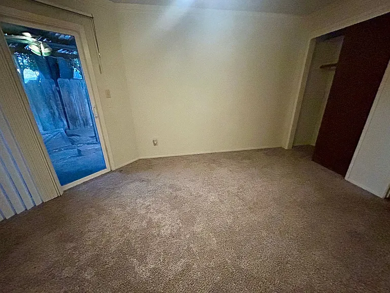 Lupin Manor — Photo 8