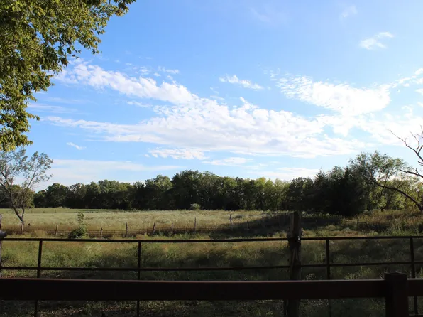 10372 Walton Rd, Harveyville, KS 66431