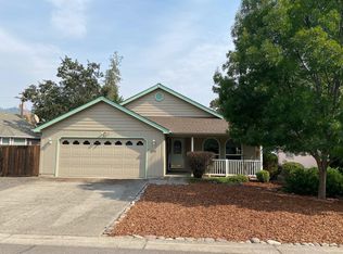 316 Yew Wood Dr, Shady Cove, OR