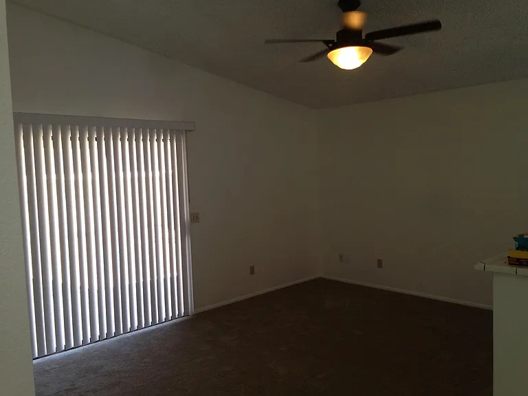 102 E Gardenia Dr — Photo 5