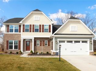 2940 Fairview Dr, Avon, OH 44011
