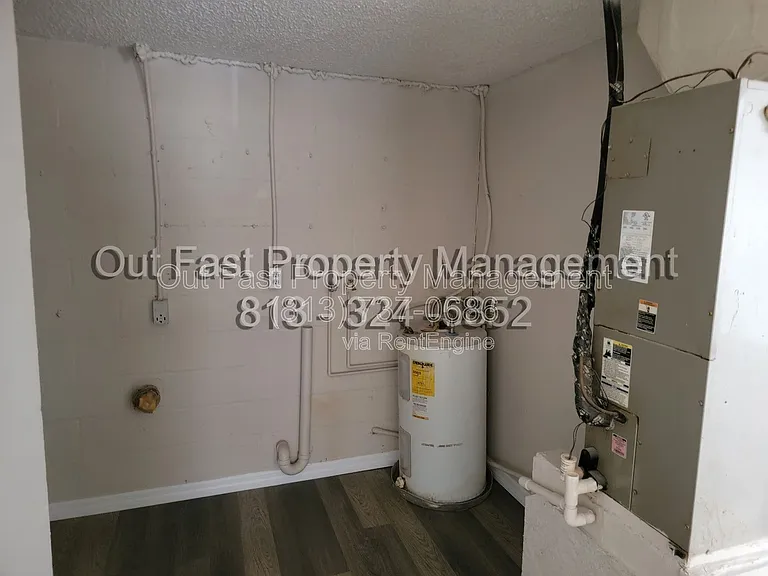 8400 Sunnydale Dr — Photo 13