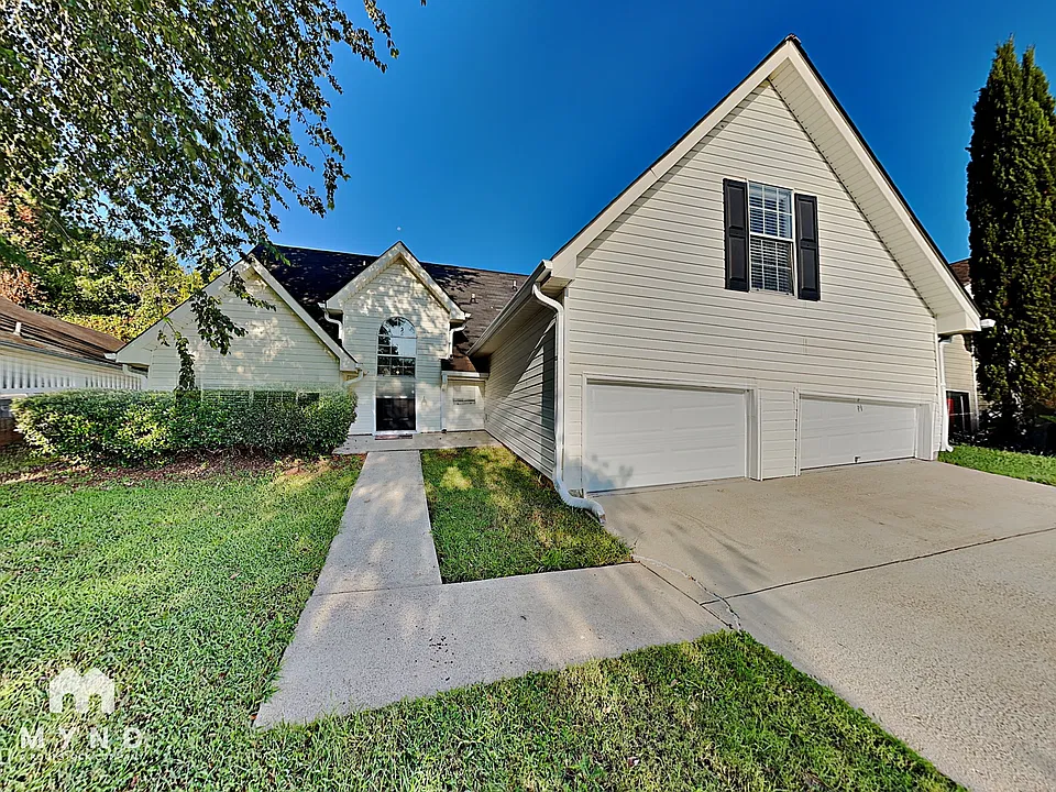 128 Ashton Dr