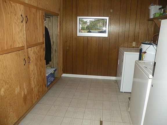 4th image of 108 Ernestway St