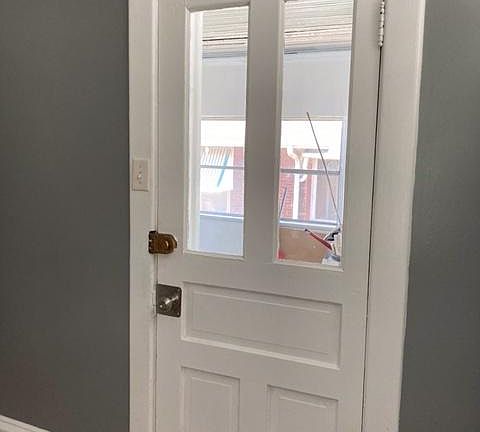 Entrance from sun porch.