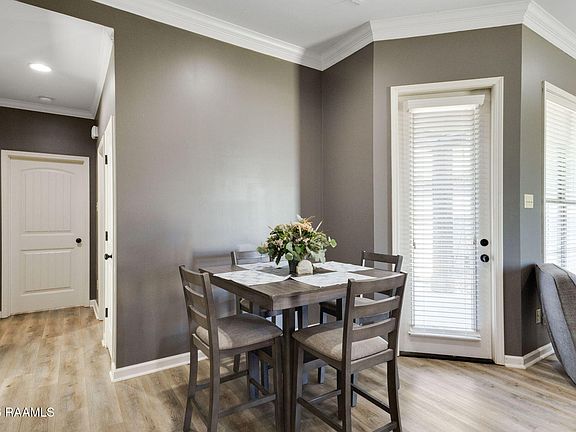 4th image of 109 Fallstone Rd