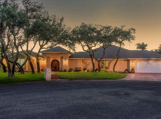 504 Spyglass St, Rockport, TX 78382