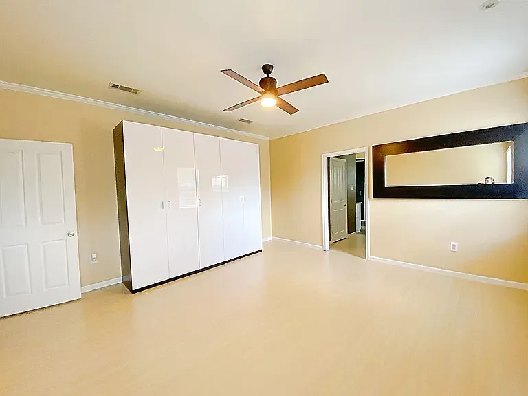 5131 Landing Ct — Photo 9