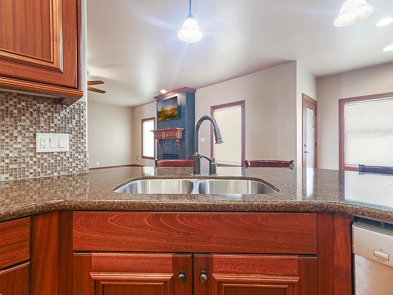 670 Sun Terrace Dr — Photo 44