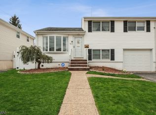 163 Chestnut St, Rochelle Park, NJ 07662