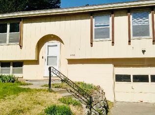 6718 S 82nd St, Ralston, NE 68127