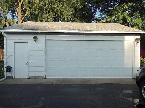 5th image of 225 Rush Ct