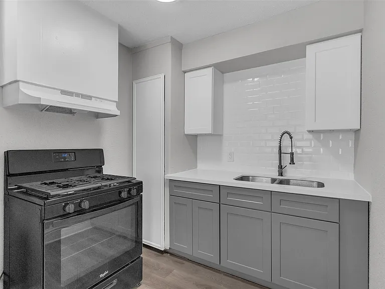 3613 Crane St #4 — Photo 6