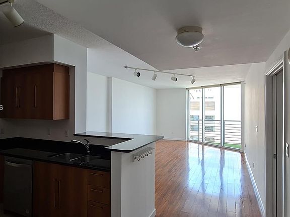 2nd image of 335 S Biscayne Blvd APT 3610