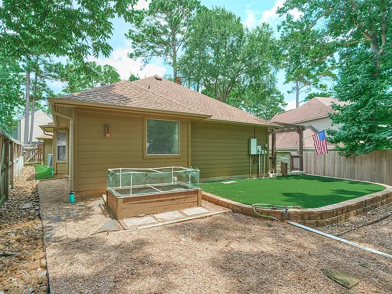 13613 Vail Dr — Photo 32