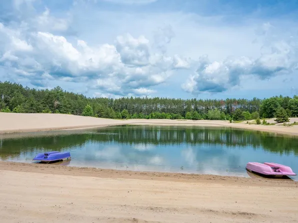 W6062 North Lake Drive #7, New Lisbon, WI 53950