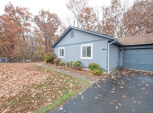 9 Cardinal Ln, Howell, NJ 07731