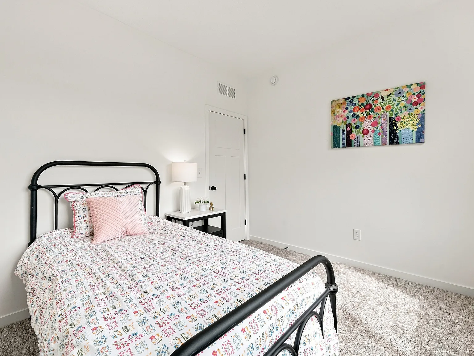3 bed, 1517 sqft, $2,495 — Photo 3