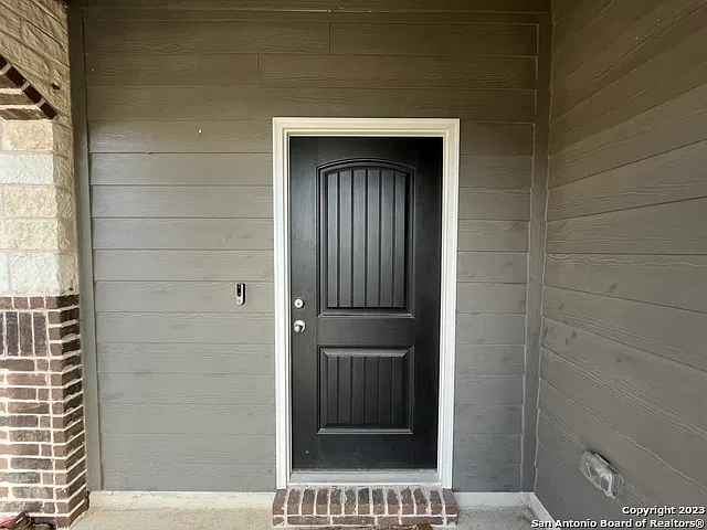 3 bed, 2.5 bath, 2098 sqft, $1,750 — Photo 4