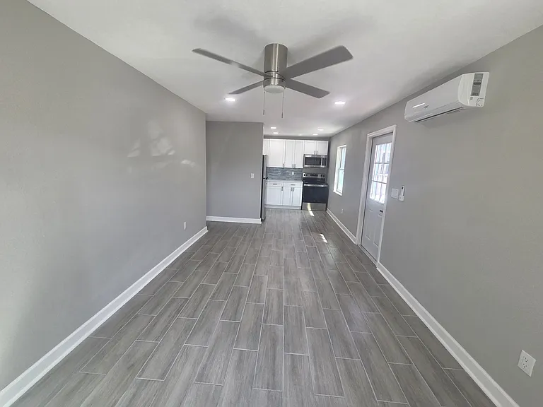 14906 N Bayshore Dr #1 — Photo 5