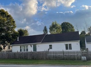 11467 Rapids Rd, Akron, NY 14001
