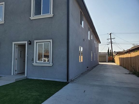 3rd image of 220 W 112th St #112-220F