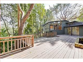 2nd image of 240 La Cuesta Dr