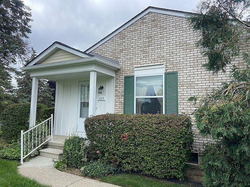 1st image of 1653 Mariner Dr