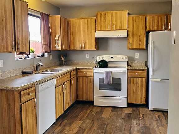 5th image of 3179 N Greg Dr