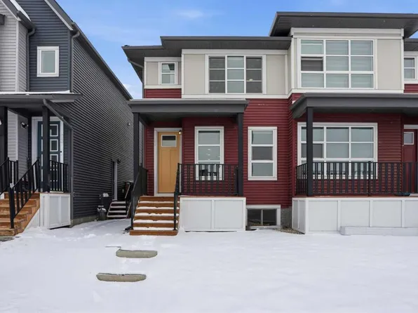 49 E Belmont Dr SW, Calgary, AB T2X 4Z6