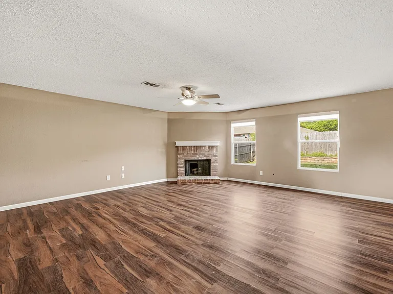 5237 Bedfordshire Dr — Photo 4