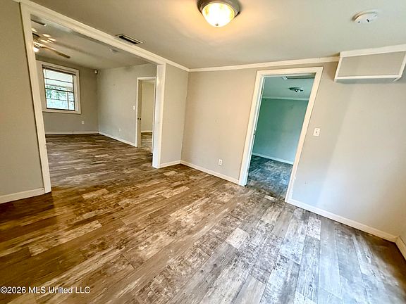 4th image of 714 Frasier Dr