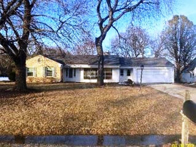 1st image of 172 W Bergen Dr