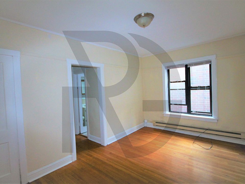 1st image of 431 W Belden Ave #Two02