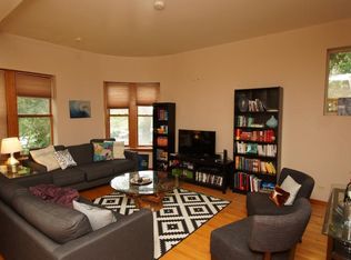 4043 N Kenmore Ave #1, Chicago, IL 60613