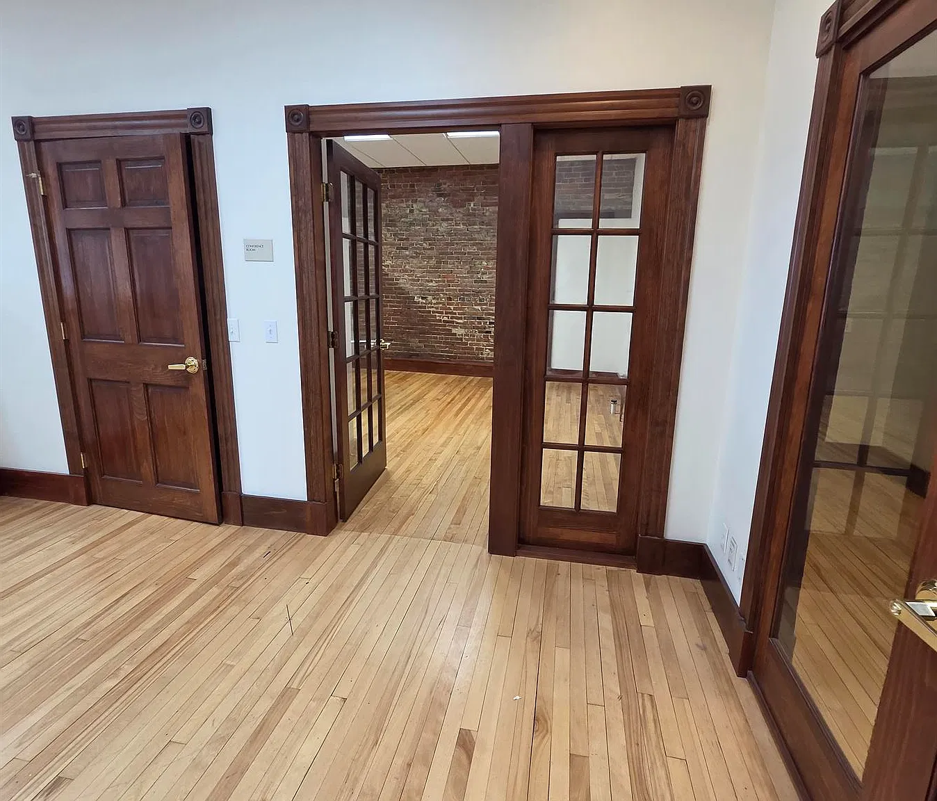 3 bed, 1337 sqft, $2,500 — Photo 4