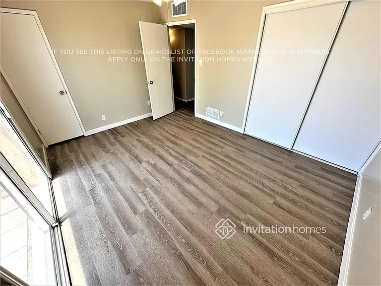 111 E McKinley St — Photo 12
