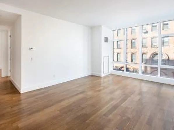 110 Green Street image 1 of 8