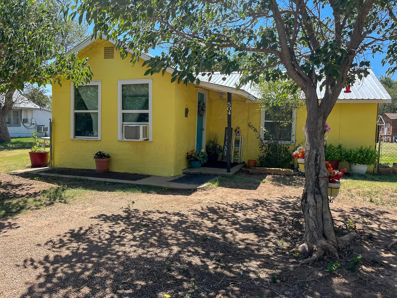 1 bed, 904 sqft, $950 — Photo 1