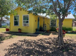 504 E 4th St, Panhandle, TX 79068