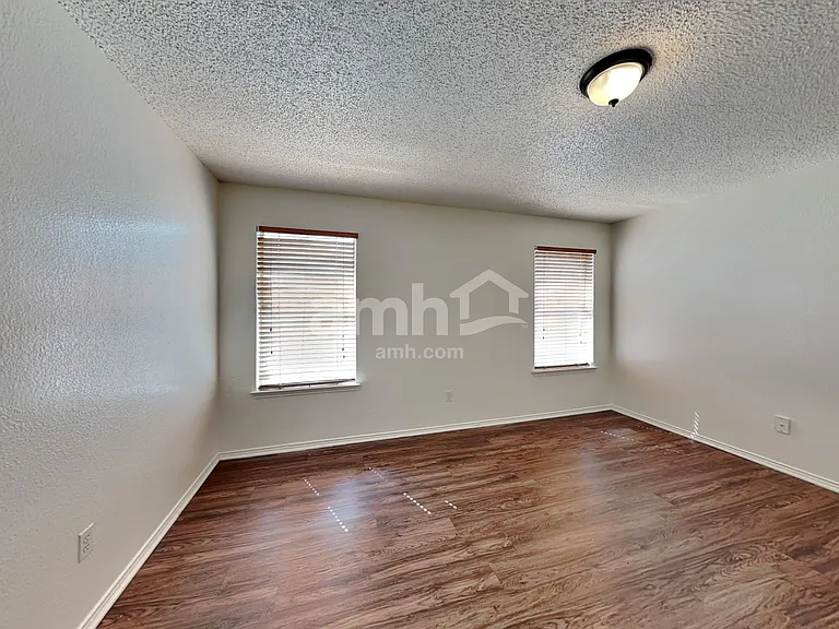 5713 Stone Meadow Ln — Photo 17