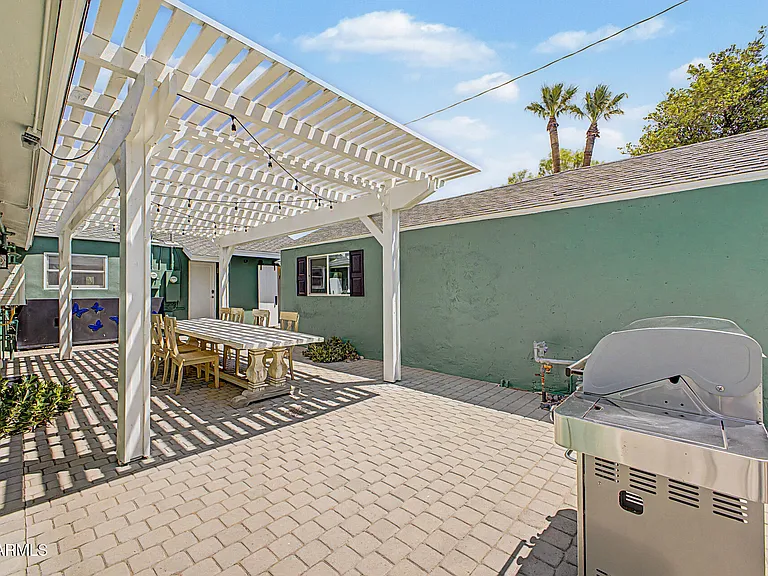 521 W Mariposa St #1 — Photo 5