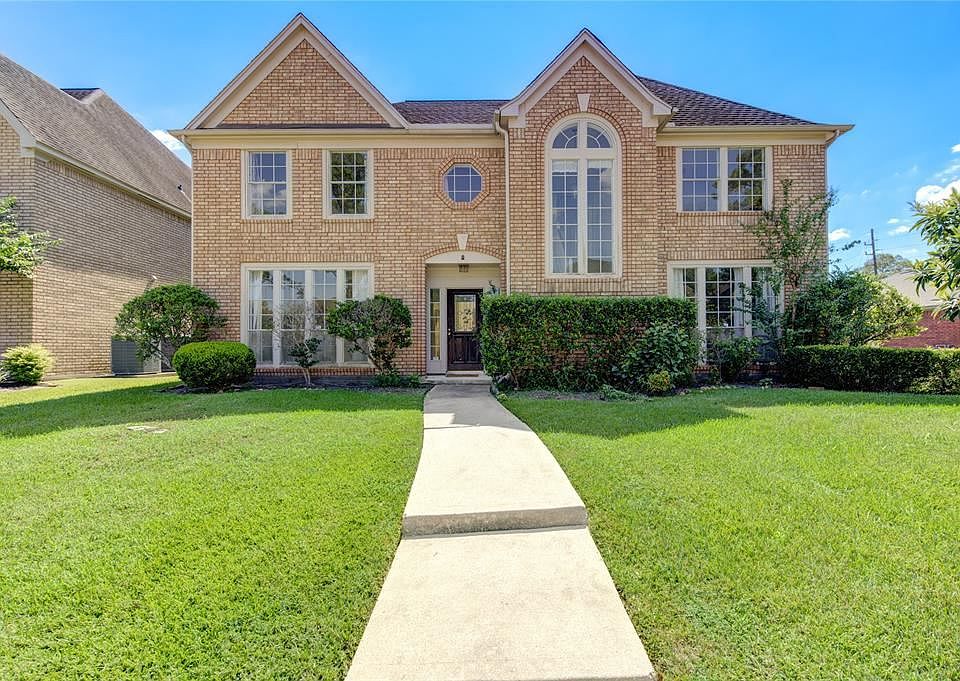 1st image of 3327 Liberty Way Dr