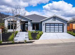 5913 Mountain Hawk Dr, Santa Rosa, CA 95409