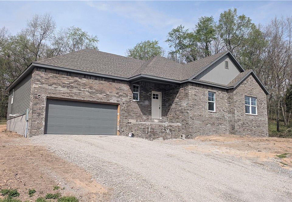 1st image of 7 Hillborough Ln