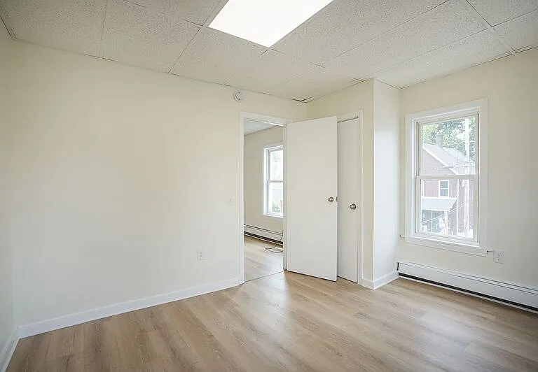 3 Charles St #2R — Photo 6